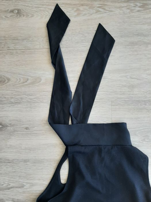 Vestido preto com lantejoulas Calzedonia S