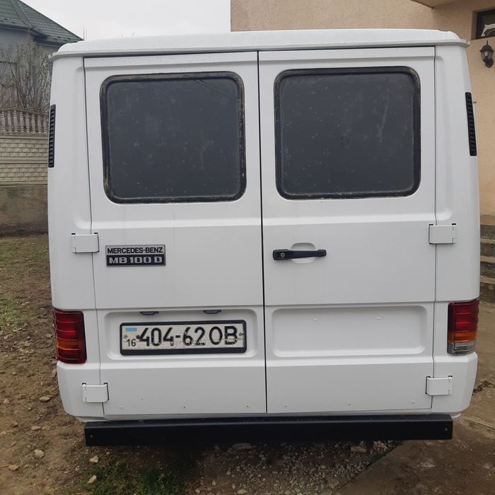Мерседес Мб 100 після капітального ремонту