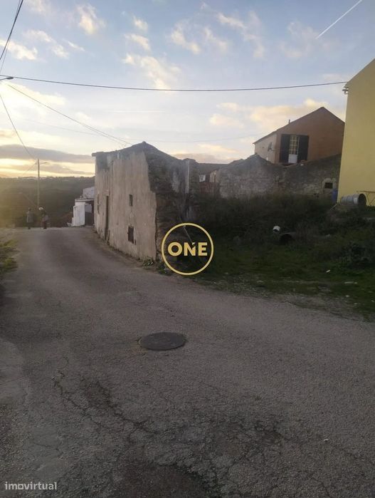 Moradia em Ruínas com Projeto Aprovado – Cachoeira, Milharado (Mafra)