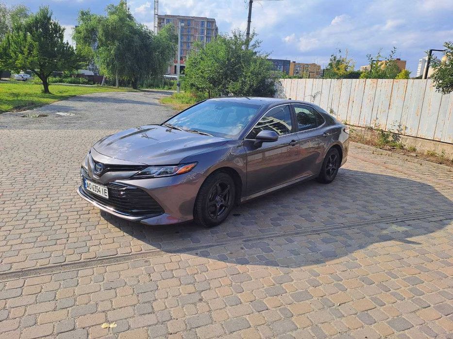 Toyota Camry гібрид 2020р.
