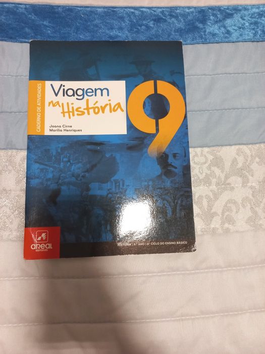 Caderno de atividades 9° ano: Portugues, inglês, francês e história