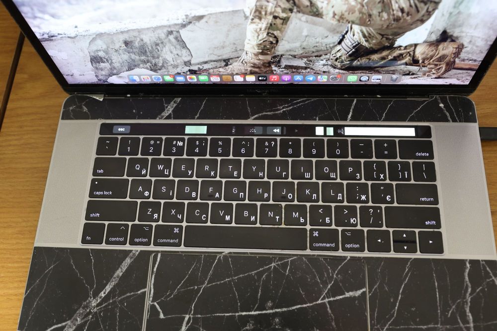 MacBook pro inch-15 2017