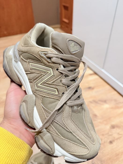 Buty New Balance 9060 Unisex – Beżowe / Mushroom, Stan Idealny