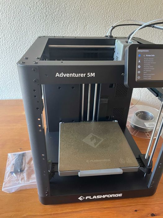 Impressora 3D Flashforge Adventurer 5M AD5M Apenas 5 Horas de Uso - Como Nova ideal para principiantes  AD5M 3D Printer High Speed Beginner-friendly