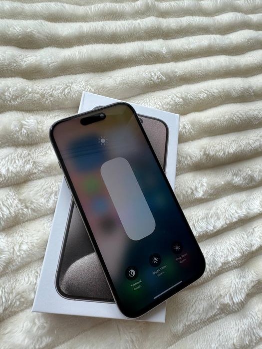 iPhone 15 Pro 256GB Natural Titanium