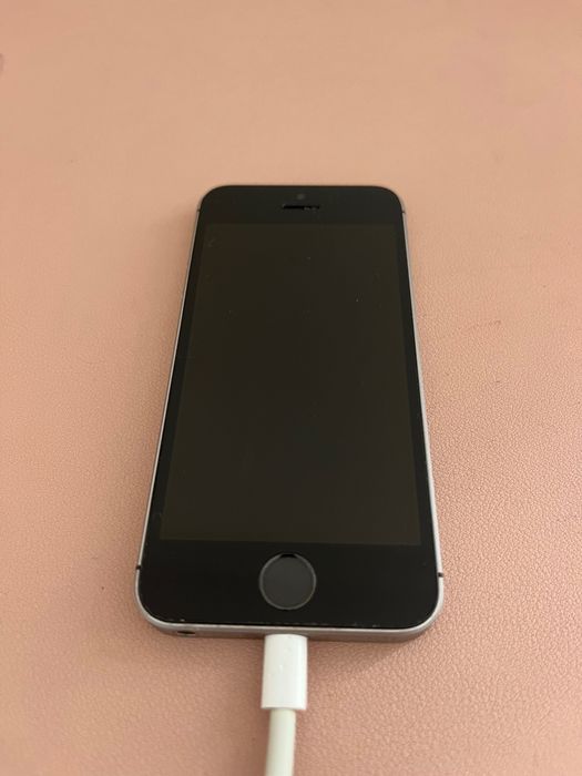 iPhone SE 1a gen 128GB