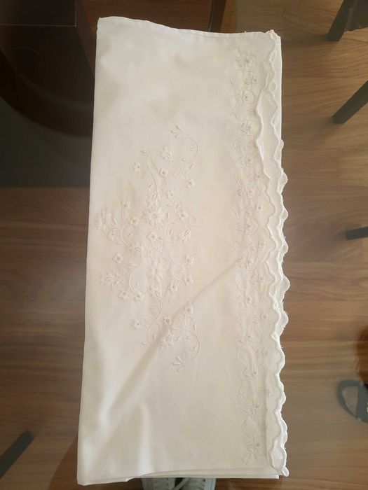 Lençóis Florais Bordados à Mão – Bordadeira Candidinha