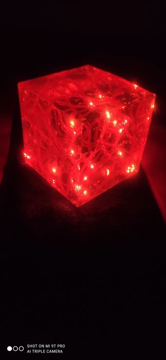 Candeeiro de resina com luz