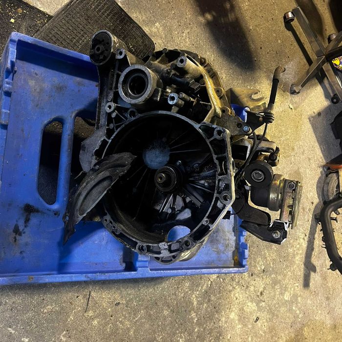 Caixa de velocidades Ford galaxy tdi 1.10cv