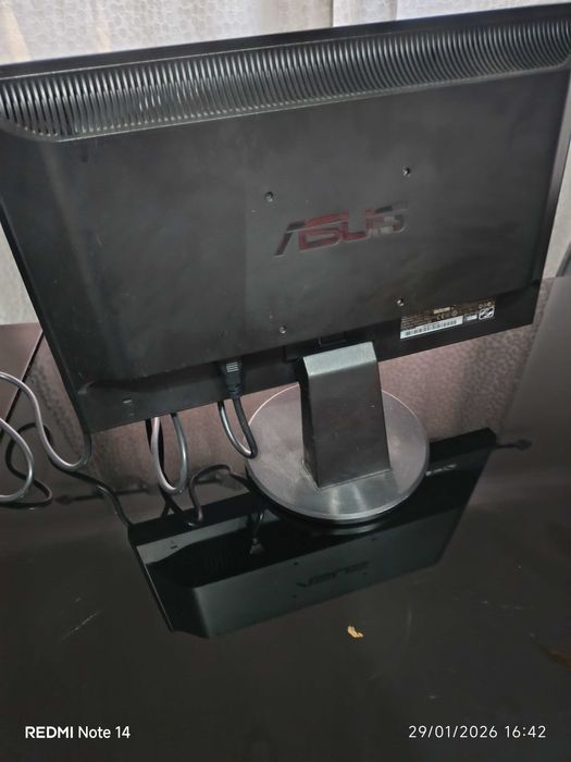 Monitor ASUS com pouco uso
