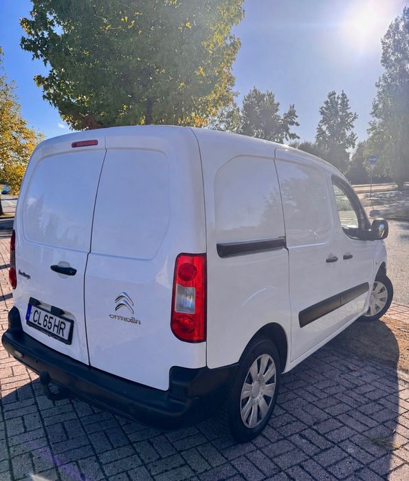 Citroen Berlingo 1.6 HDI | 75 CV | 2017 | 3 Lugares | AC | Revisão Feita