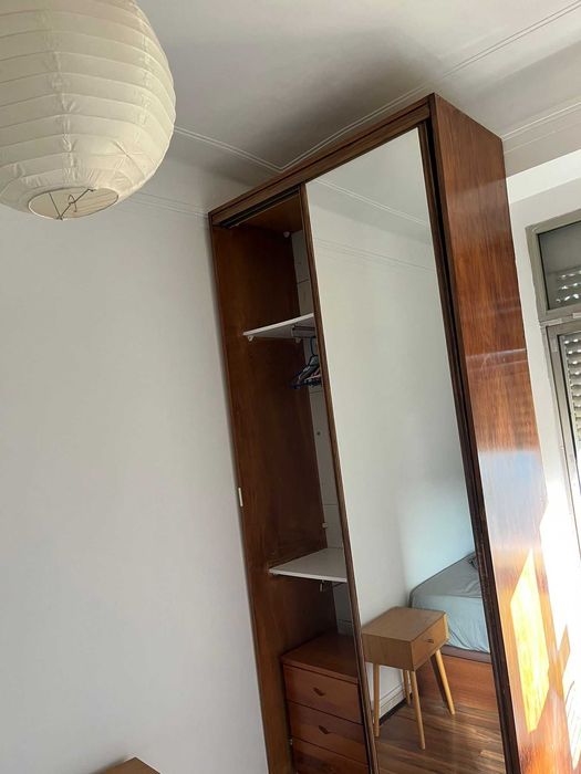 Quarto amplo com varanda Campolide, Lisboa