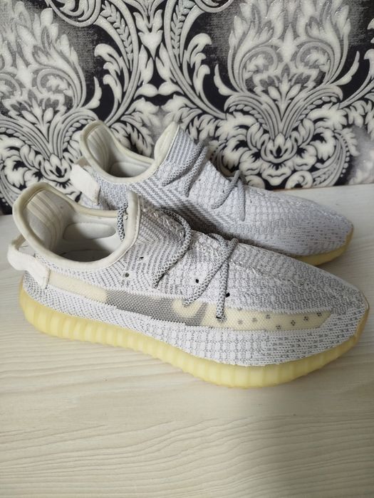Кросівки Adidas Yeezy Boost 350 V2, оригінал 42 розмір