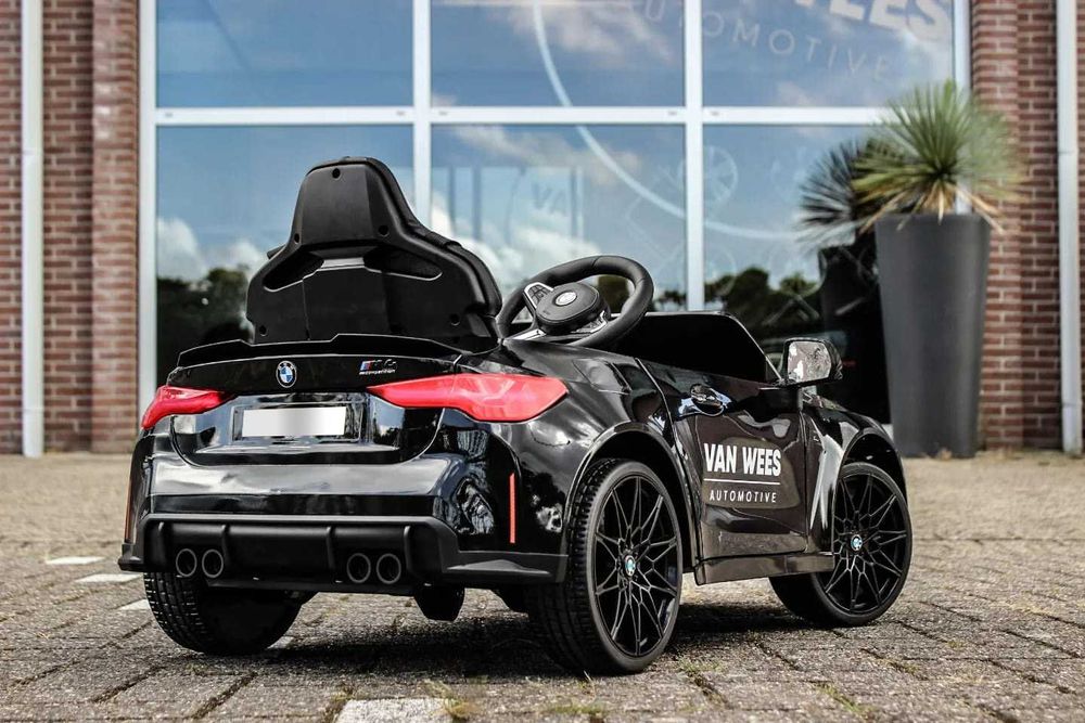 Auto BMW M4 12V 14AH powiększony AKUMULATOR skóa PILOT MP3