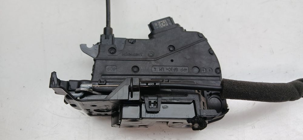 Fechadura / fecho porta trás esquerdo RENAULT Twingo III (BCM_)