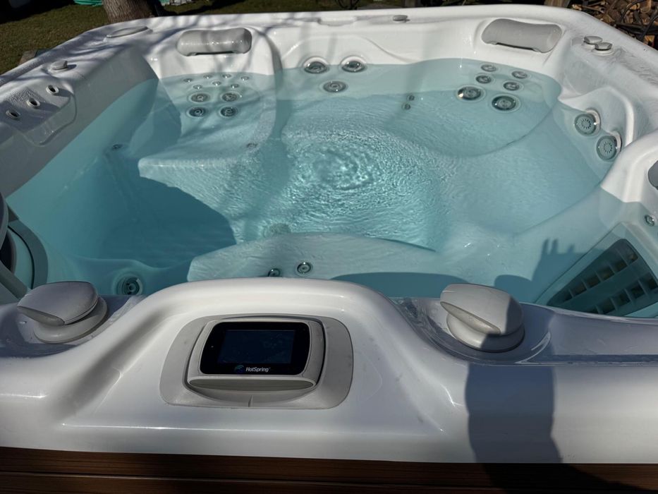 HotSpring Envoy jacuzzi ogrodowe 5 osobowe 236x236 pilot ozonator