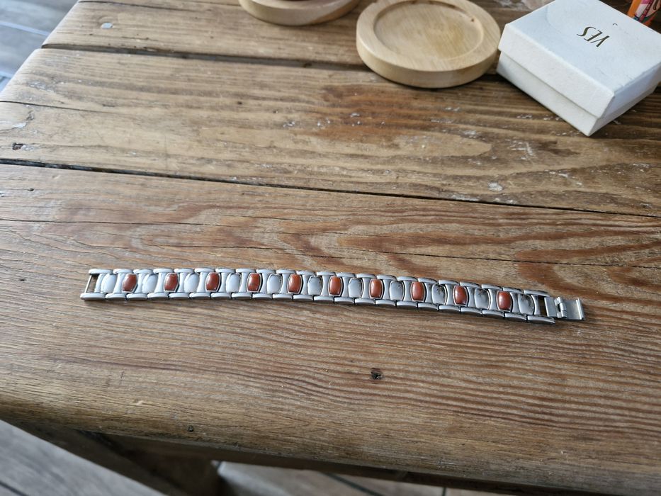 Branzoletka z kamieniami naturalnymi