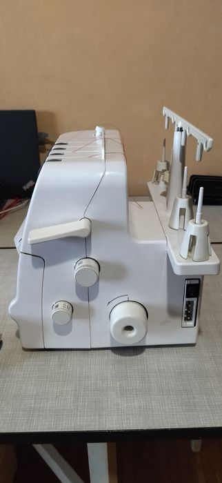 Оверлок побутовий  brother