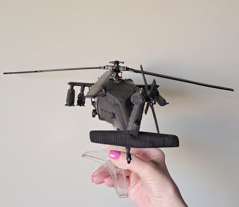 Helicóptero Sikorsky UH-60 Black Hawk