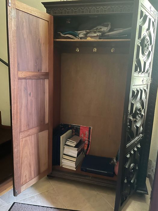 Móvel roupeiro 2 portas