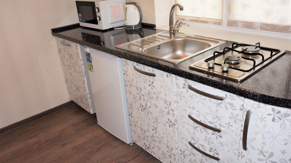 Почасово-400/3ч,Посуточно-800,на Ночь-650 Маяковского 4 Троещина