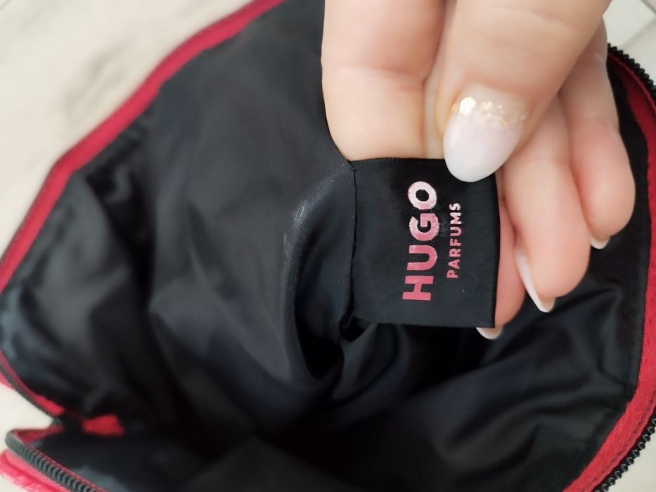 Kosmetyczka HUGO parfums nowa defekt