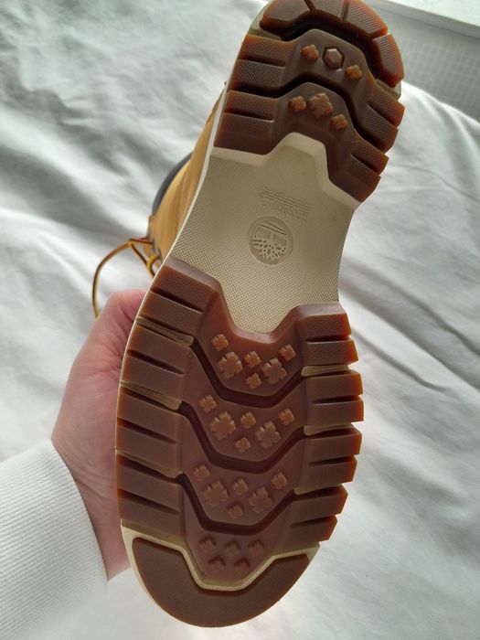 Nowe buty timberland