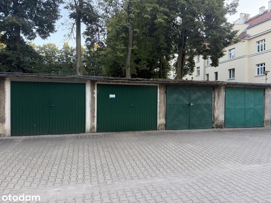 Garaż murowany Rolna/Tokarska