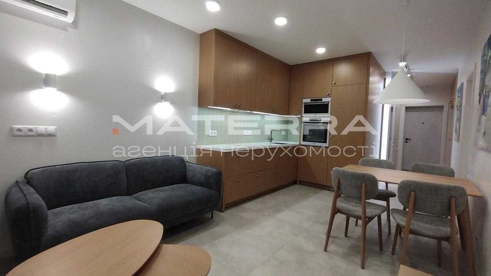 Продаж 1-кімнатної квартири з дизайнерським ремонтом у ЖК City Hub