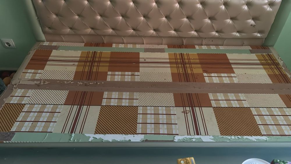 Продам мягкий диван для кухні ( гостинной)