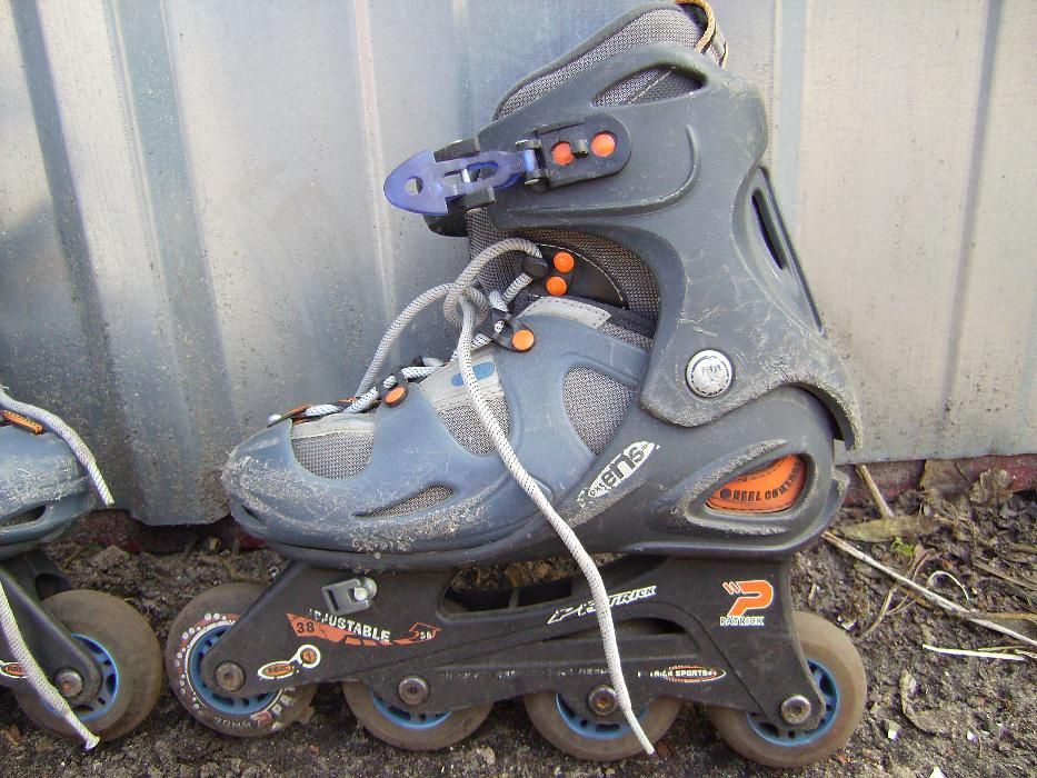 Ролики с наколенниками - 310 грн.