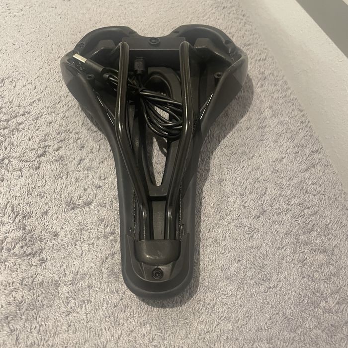 Selim Bicicleta Ergonómico NOVO c/ Luz LED USB