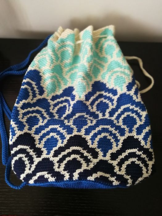 Mochila nova feita à mão em croché