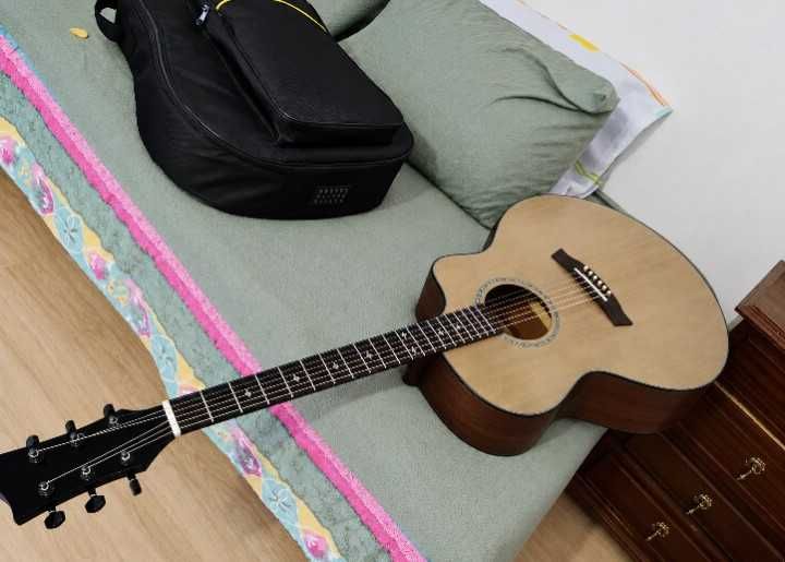 Guitarra Acústica