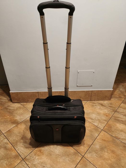 Wenger Patriot Aktówka na kołach black 43 cm