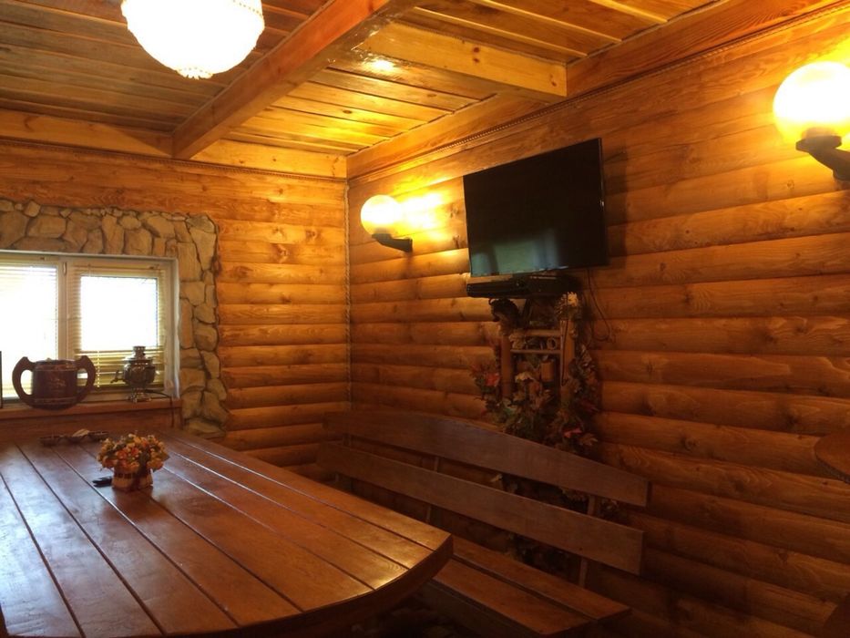 Баня на дровах + басейн +закрита територія