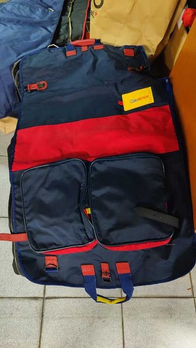 Porta Fatos de viagem
