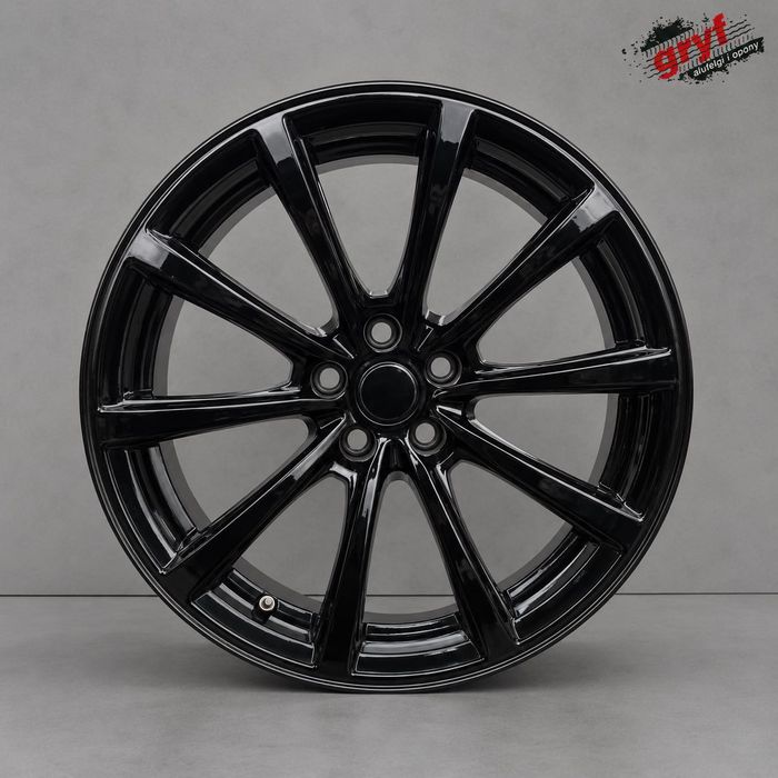 Komplet alufelg 5x114.3 19” niemieckie