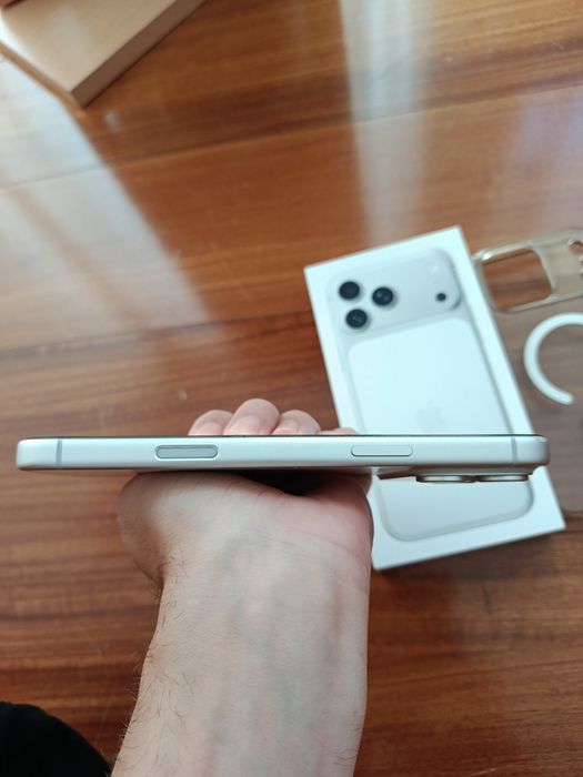 iPhone 17 pro max 256GB