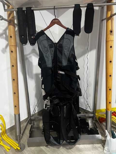 Máquina de treino com eletroestimulação EMS - Profissional432327476496322564