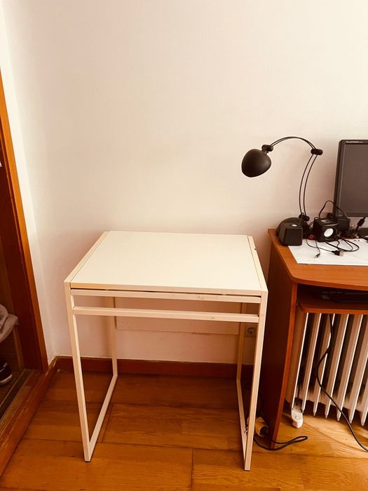 Vendo quarto criança com vários produtos