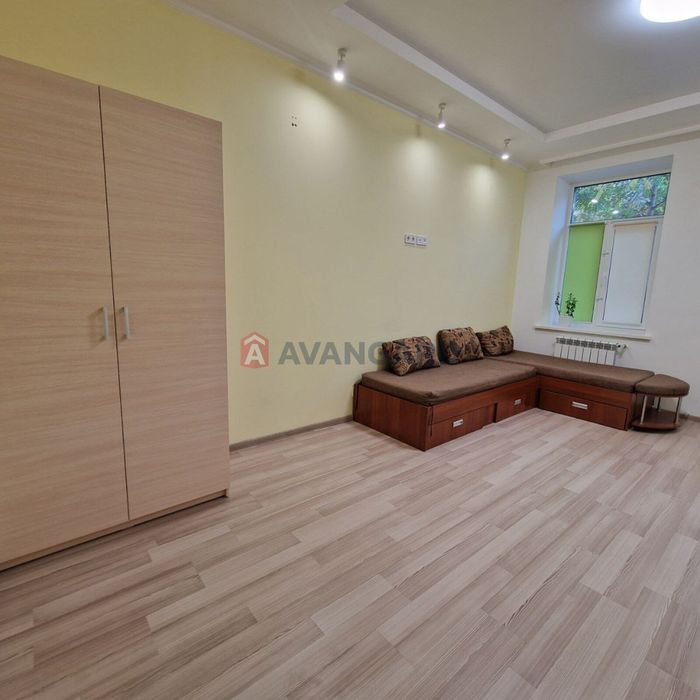 Продам 3к квартиру, лівий берег, ул. Новоселівська (