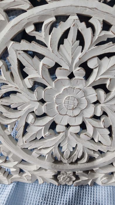 Mandalas em madeira. Novas.