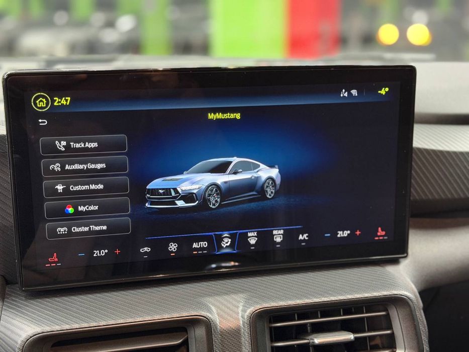 Ford Mustang 2023, 2.3 бензин