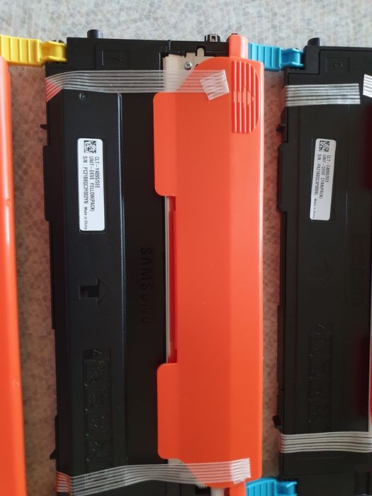 Продаю комплект оригінальних картриджей Samsung для лазерного принтера