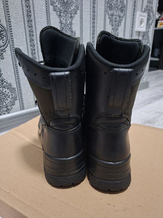 Черевики берці 42 р.