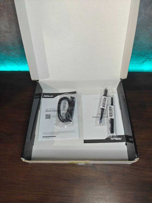 Материнська плата ASRock B850 Pro RS Wifi (AM5) 7000-9000 Серія AMD