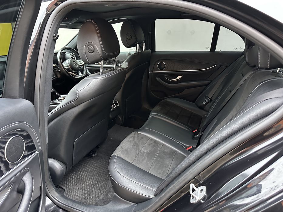 Салон комбінований шкіра з алькантарою Mercedes-Benz W213 Седан