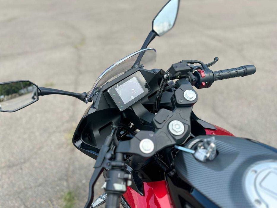 Один на все місто! Мотоцикл CFMOTO 250SR LITE