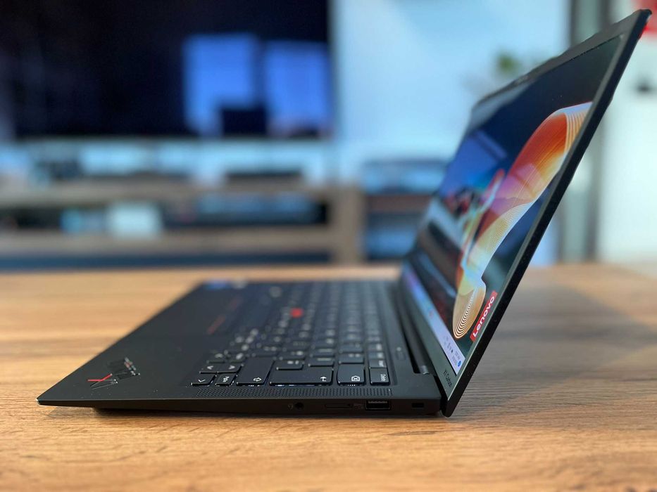 Lenovo ThinkPad X1 Carbon Gen 10